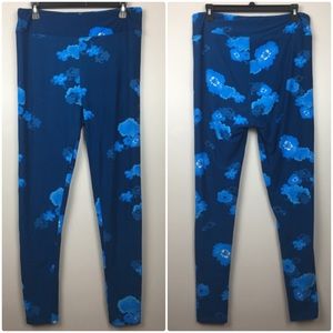 Lularoe beautiful blue floral leggings A1